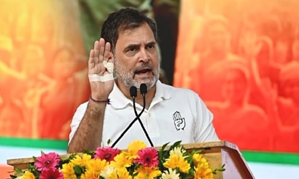 தமிழகத்தை டில்லியில் இருந்து ஆள வேண்டும் என்று மோடியும், அமித்ஷாவும் எதிர்பார்க்கின்றனர் - ராகுல் காந்தி குற்றச்சாட்டு