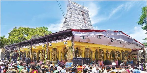திருச்செந்தூர் சுப்பிரமணிய சுவாமி கோவிலில் பலத்த பாதுகாப்புடன் பாதுகாப்புத்துறை அமைச்சர் ராஜநாத் சிங் சாமி தரிசனம்