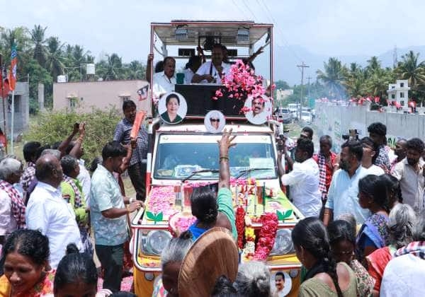 எஸ். பி.வேலுமணி