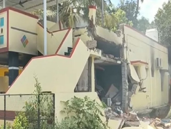 Cylinders Explode in House in Cuddalore