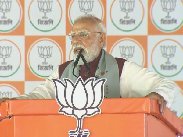 மேற்கு வங்காளம் முழுவதும் மாற்றத்துக்கான அலை வீசுகிறது -  பிரதமர் மோடி