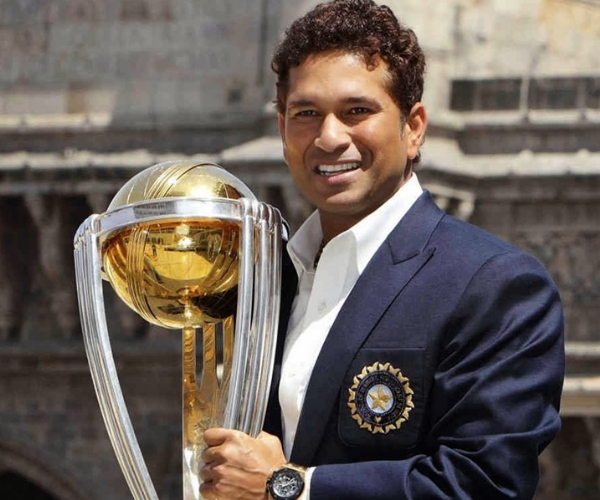 சச்சின் தெண்டுலகர். புகைப்படங்கள் இன்டர்நெட் மீடியா