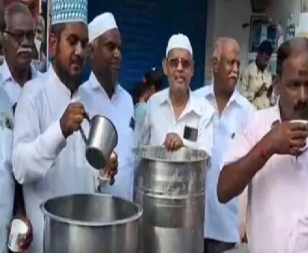 Muslims Distributed Buttermilk