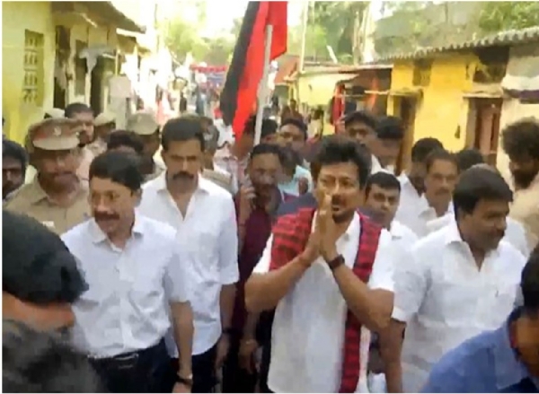 தமிழகத் தேர்தல் - சேப்பாக்கத்தில் உதயநிதி ஸ்டாலின் தீவிரப் பிரச்சாரம்