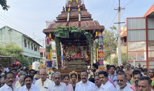 Chithirai Festival Chariot Procession