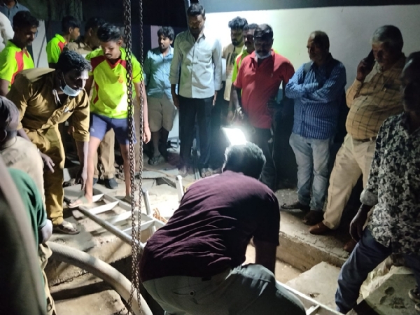 Two Dead After Falling into Sewage Tank