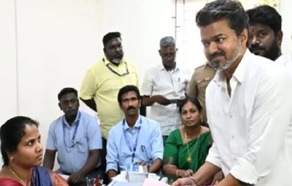 பெரம்பூரில் தவெக தலைவர் விஜய்யின் வேட்புமனு ஏற்பு