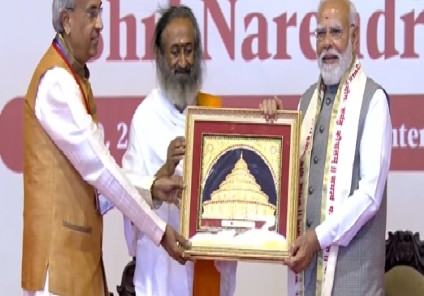 Modi launches scathing criticism