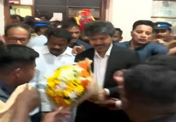விஜய்