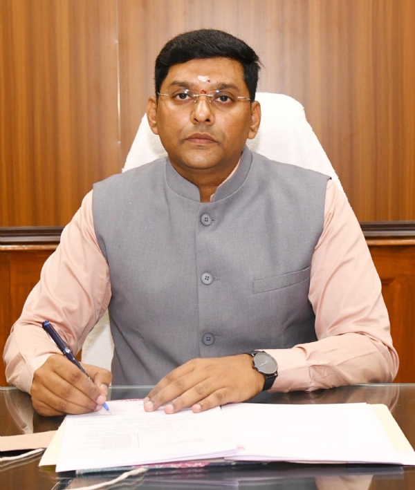 Madurai Collector Praveen Kumar
