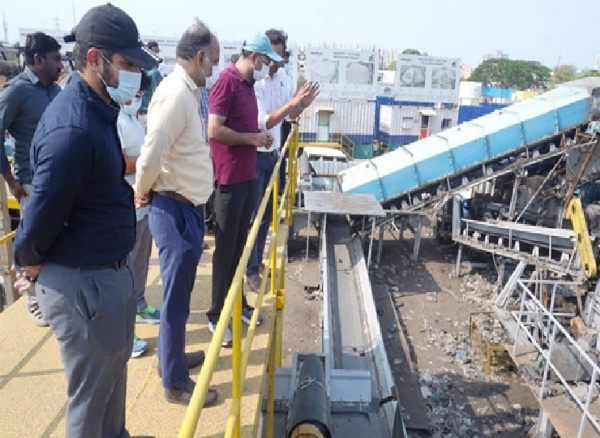 கொடுங்கையூர் குப்பை கொட்டும் வளாகத்தில் பயோமைனிங் முறையில் திடக்கழிவுகள் அகற்றம் - சென்னை மாநகராட்சி ஆணையர் ஆய்வு கொடுங்கையூர் குப்பை கொட்டும் வளாகத்தில் பயோமைனிங் முறையில் திடக்கழிவுகள் அகற்றம் - சென்னை மாநகராட்சி ஆணையர் ஆய்வு