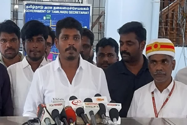 டாஸ்மாக் ஊழியர்கள் போராட்டம் எதிரொலி - டாஸ்மாக் அனைத்து தொழிற்சங்கங்களுடன் அமைச்சர் விக்னேஷ் இன்று பேச்சுவார்த்தை டாஸ்மாக் ஊழியர்கள் போராட்டம் எதிரொலி - டாஸ்மாக் அனைத்து தொழிற்சங்கங்களுடன் அமைச்சர் விக்னேஷ் இன்று பேச்சுவார்த்தை