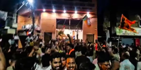 வங்காளத்தில் பாஜகவின் வரலாற்று வெற்றி-பல ஆண்டுகளாக மூடப்பட்ட துர்கா கோயில் அதன் கதவுகளைத் திறக்கிறது