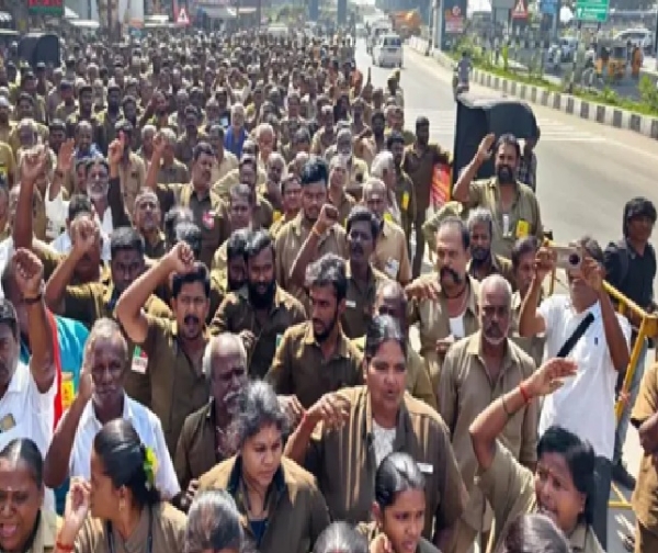 Auto-rickshaw drivers protest Auto-rickshaw drivers protest