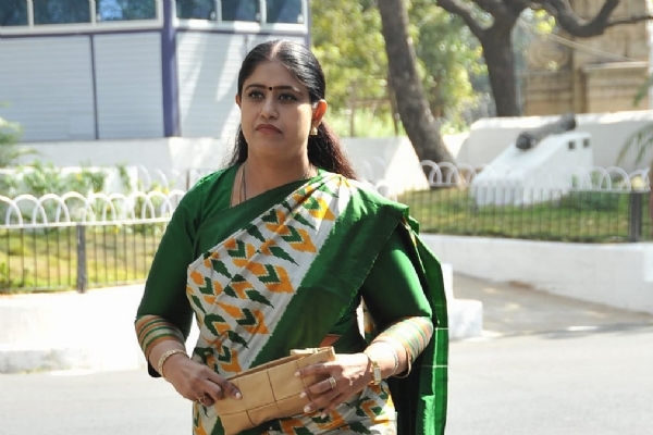 விஜயதாரணி