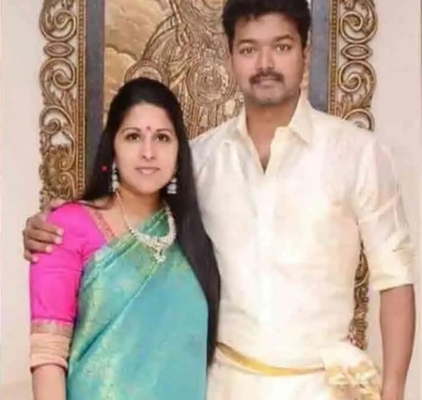 Actor Vijay-Sangeetha divorce case adjourned to August 7 Actor Vijay-Sangeetha divorce case adjourned to August 7