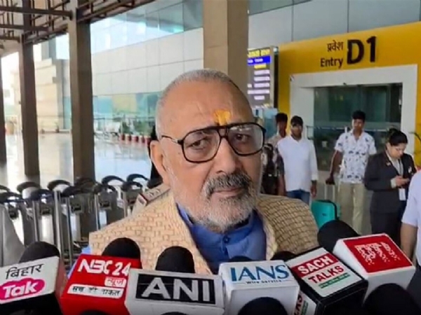 Trinamool Congress has looted Bengal – Union Minister Giriraj Singh alleges. Trinamool Congress has looted Bengal – Union Minister Giriraj Singh alleges.