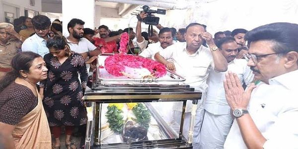 பாக்யராஜின் உடலுக்கு மு.க. ஸ்டாலின் நேரில் அஞ்சலி - குடும்பத்தினருக்கு ஆறுதல்