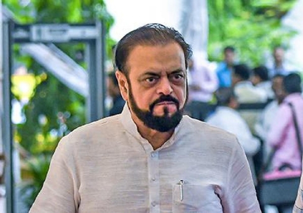 சிவசேனா எம்.பி.க்கள் பதவி விலகிய விவகாரம் -  சமாஜ்வாதி கட்சித் தலைவர் அபு அஸ்மி கண்டனம்