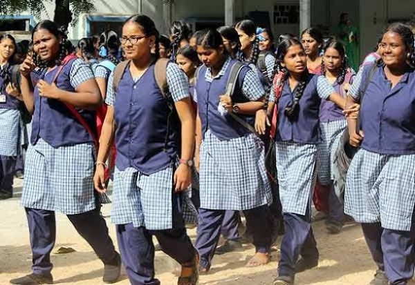 பள்ளிகள் திறப்பு