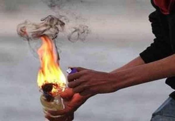பெட்ரோல் குண்டு பெட்ரோல் குண்டு