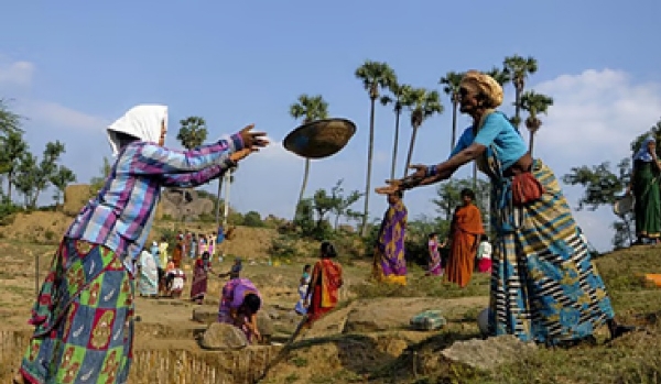 தமிழ்நாட்டில் இன்று முதல் ‘விபி ஜிராம் ஜி’ 125 நாள் வேலைத் திட்டம் அமல் தமிழ்நாட்டில் இன்று முதல் ‘விபி ஜிராம் ஜி’ 125 நாள் வேலைத் திட்டம் அமல்