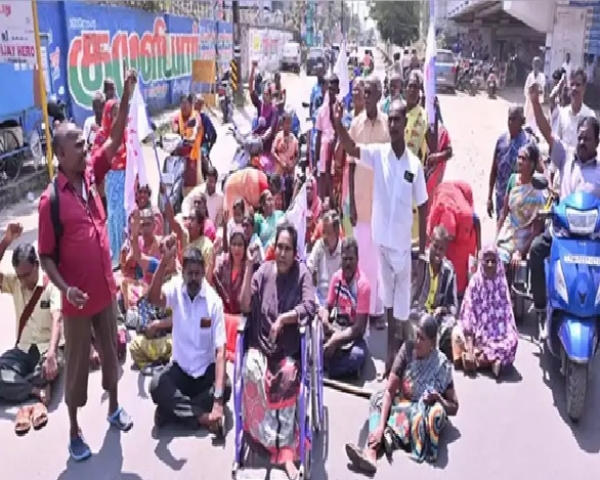 125 நாள் வேலைத்திட்டத்திற்கு எதிராக மாற்றுத்திறனாளிகள் போராட்டம் 125 நாள் வேலைத்திட்டத்திற்கு எதிராக மாற்றுத்திறனாளிகள் போராட்டம்