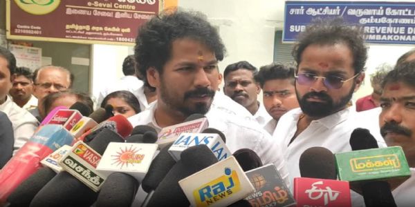 தடுப்பு அணைகளை கட்டித்தர 10 மாவட்டங்களைச் சேர்ந்த விவசாயிகள் கோரிக்கை - அமைச்சர் வினோத்