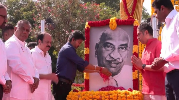 இன்று காமராஜரின் 124 ஆவது பிறந்தநாள் - மலர் தூவி முதல்வர் விஜய் மரியாதை இன்று காமராஜரின் 124 ஆவது பிறந்தநாள் - மலர் தூவி முதல்வர் விஜய் மரியாதை