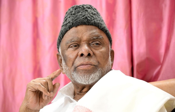 Kadhar Kadhar