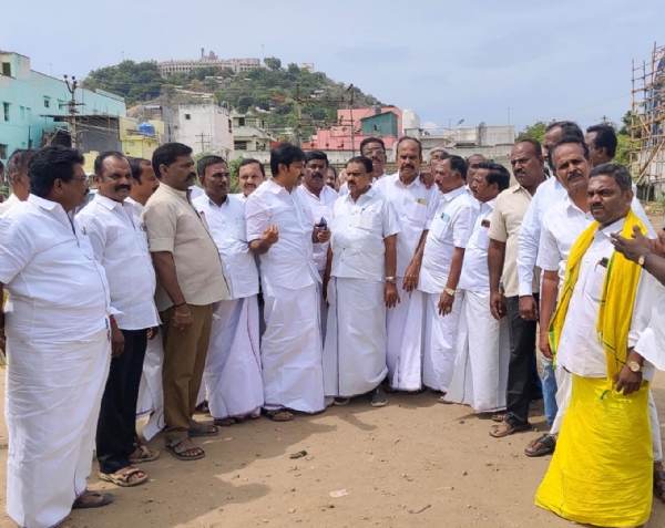 Admk
