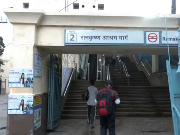 மாணவர் போராட்டம் காரணமாக டெல்லியில் 18 மெட்ரோ ரயில் நிலையங்கள் மூடல் மாணவர் போராட்டம் காரணமாக டெல்லியில் 18 மெட்ரோ ரயில் நிலையங்கள் மூடல்