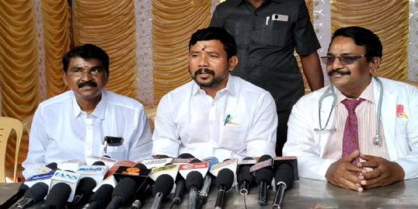 முதல்வரை திரையில் பார்த்து கண்ணீர் சிந்தியதை அரசியல் செய்ய வேண்டாம் - அமைச்சர் சம்பத் குமார்