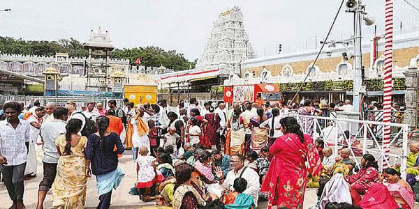 திருப்பதியில் ஒரே நாளில் 88 ஆயிரம் பக்தர்கள் தரிசனம் - ரூ.5 கோடி உண்டியல் காணிக்கை வசூல்