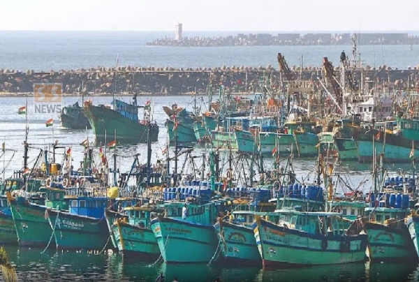 சென்னையில்  மீனவர்கள் வேலை நிறுத்தப் போராட்டம்
