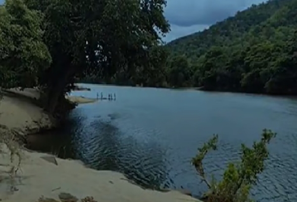 Cauvery water inflow at Biligundlu increases to 6,500 cubic feet per second. Cauvery water inflow at Biligundlu increases to 6,500 cubic feet per second.