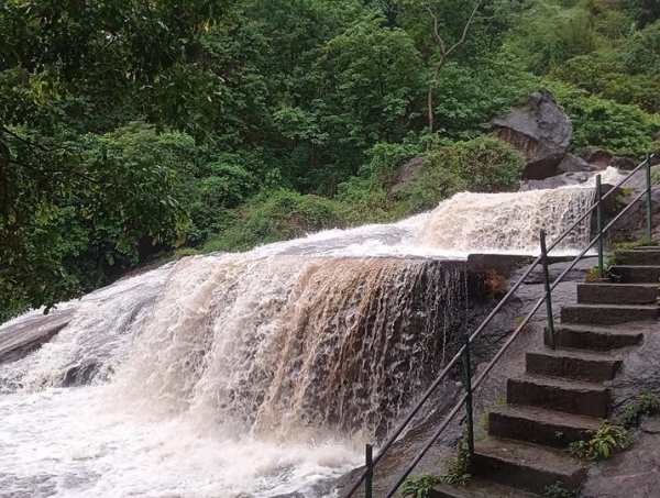 கோவை குற்றாலம் அருவி இன்று மீண்டும் திறப்பு - சுற்றுலா பயணிகள் உற்சாகம்