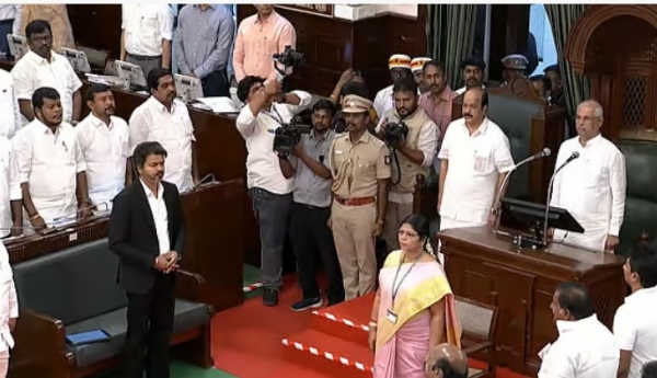 சுதந்திர தின விழாவை முன்னிட்டு தமிழக சட்டசபைக்கு 4 நாட்கள் விடுமுறை அறிவிப்பு சுதந்திர தின விழாவை முன்னிட்டு தமிழக சட்டசபைக்கு 4 நாட்கள் விடுமுறை அறிவிப்பு