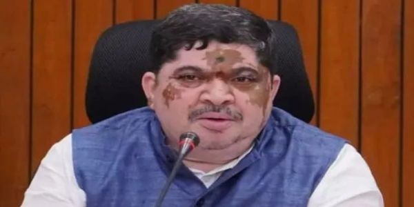 பி.சி. பெண்களுக்கு இலவச தானியங்கி தையல் எந்திரம் தொகுதிக்கு 1,000 பேர் பயனடைவார்கள் - அமைச்சர் பொன்னம் பிரபாகர்