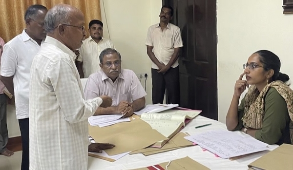 பழனி முருகன் கோயிலில் கூடுதல் ஆணையர் ஆய்வு