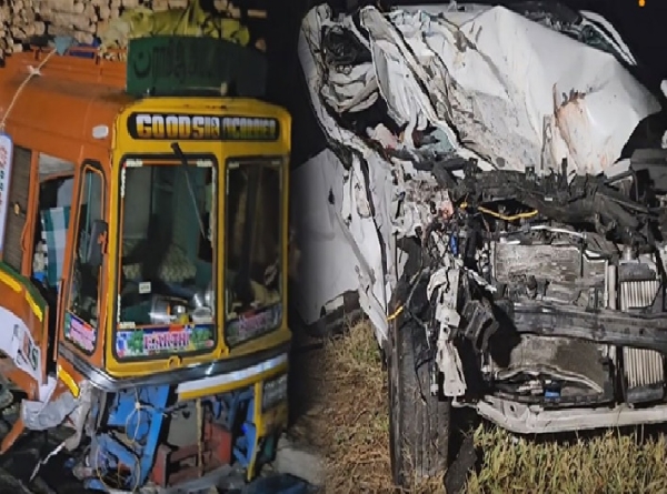 Head-on collision between car and lorry Head-on collision between car and lorry