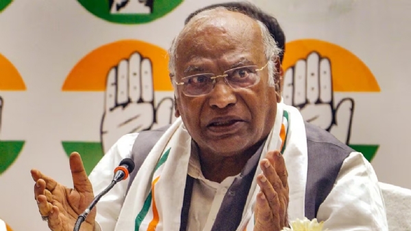 காங்கிரஸ் தலைவர் மல்லிகார்ஜுன கார்கேவுக்கு அவமதிப்பு - இன்று மாலை நாடு முழுவதும் சத்தியாகிரக போராட்டம்