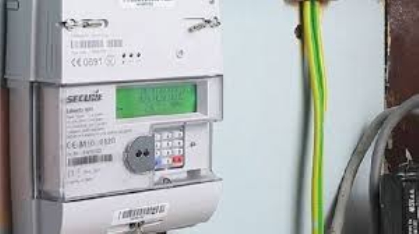 GEBs smart meter protested again in Vadodara GEBs smart meter protested again in Vadodara