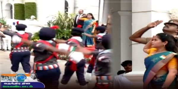 தமிழகம் முழுவதும் சுதந்திர தின விழா கோலாகலம்