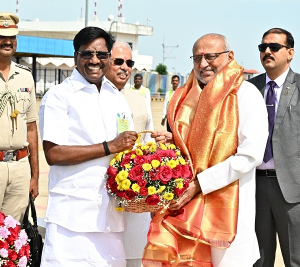 இந்திய துணை ஜனாதிபதி சி.பி. ராதாகிருஷ்ணன் திருச்சி வருகை