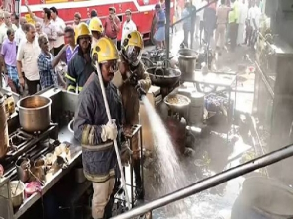பெரம்பலூரில் தேநீர் கடை தீ விபத்து - உயிரிழப்பு 4 ஆக உயர்வு