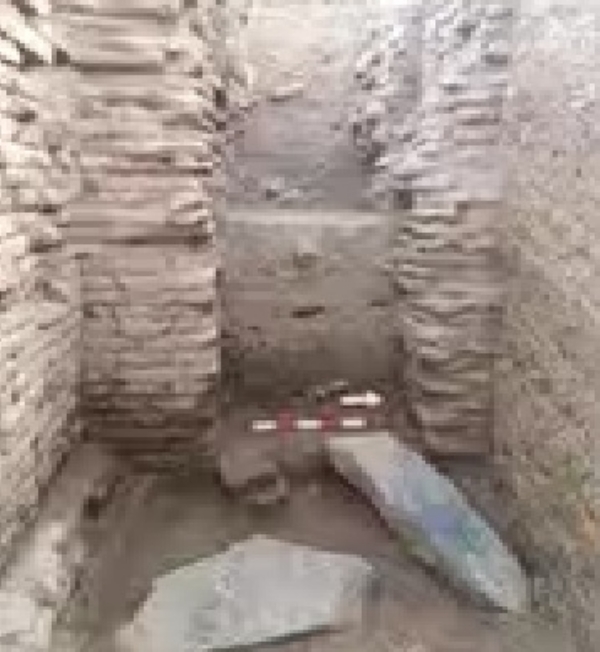 1,500-year-old hero stone inscription discovered in Tenkasi 1,500-year-old hero stone inscription discovered in Tenkasi