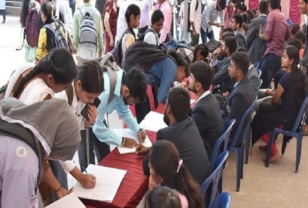 Grand private job fair in Chennai today. Grand private job fair in Chennai today.