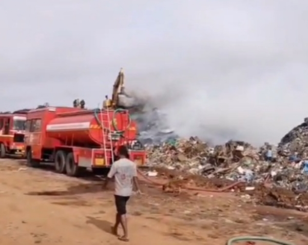 Massive fire at the Vellalur garbage dump