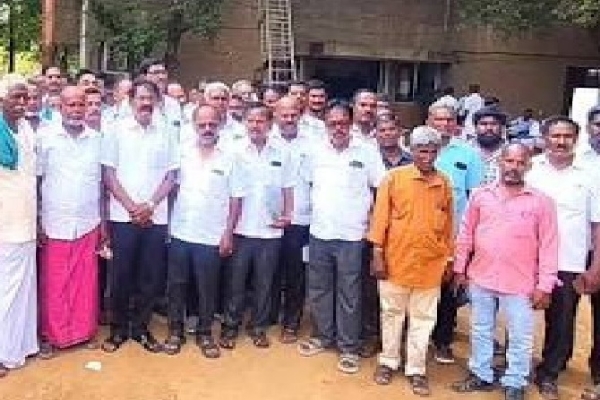 Milk producers in Cuddalore and Salem stage intense protests